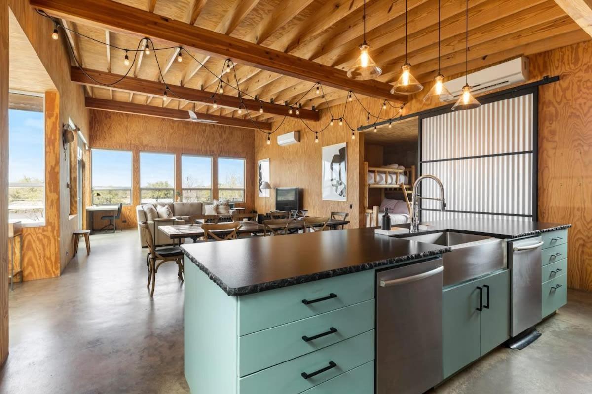 Lazo House - Riverfront With Overlooking Llano River Luaran gambar