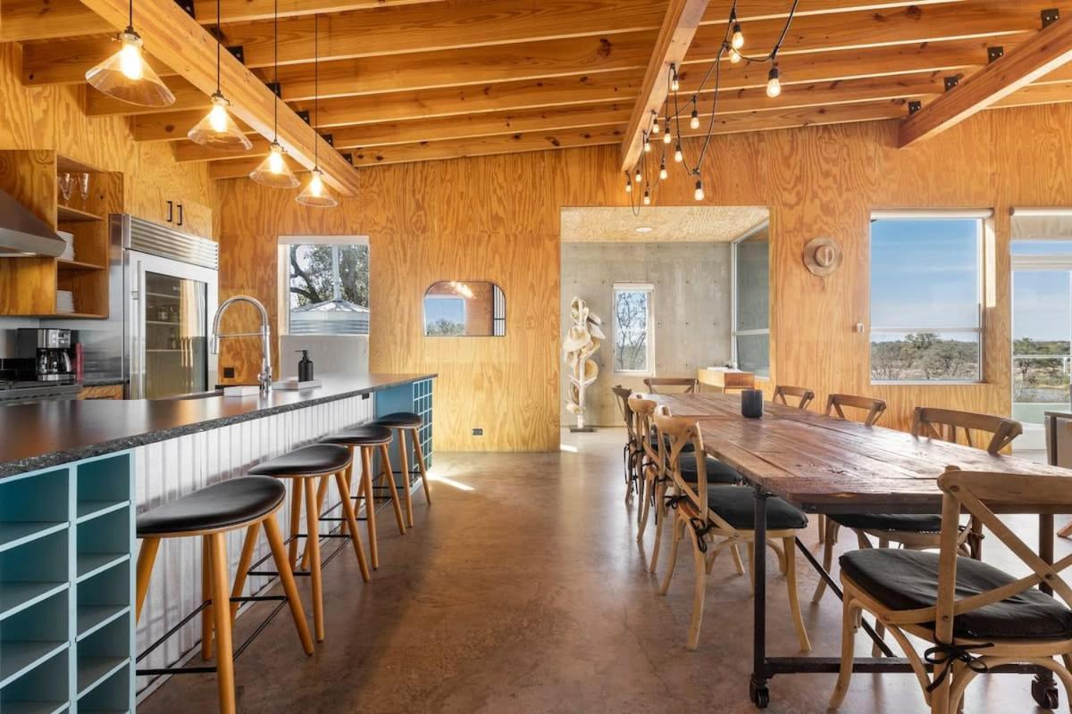 Lazo House - Riverfront With Overlooking Llano River Luaran gambar